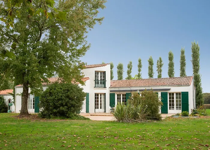 度假居 La Maison Des Sources - A 20min Du Puy Du Fou *